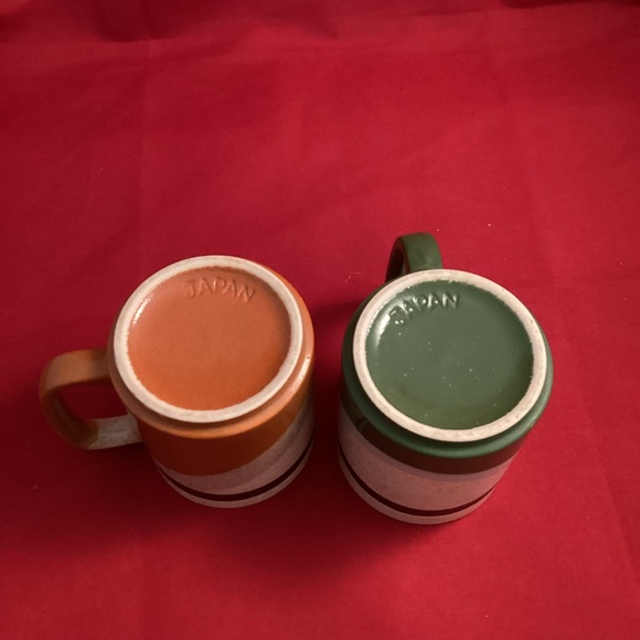 Two vintage stoneware mugs made in Japan - Picture 5 of 6